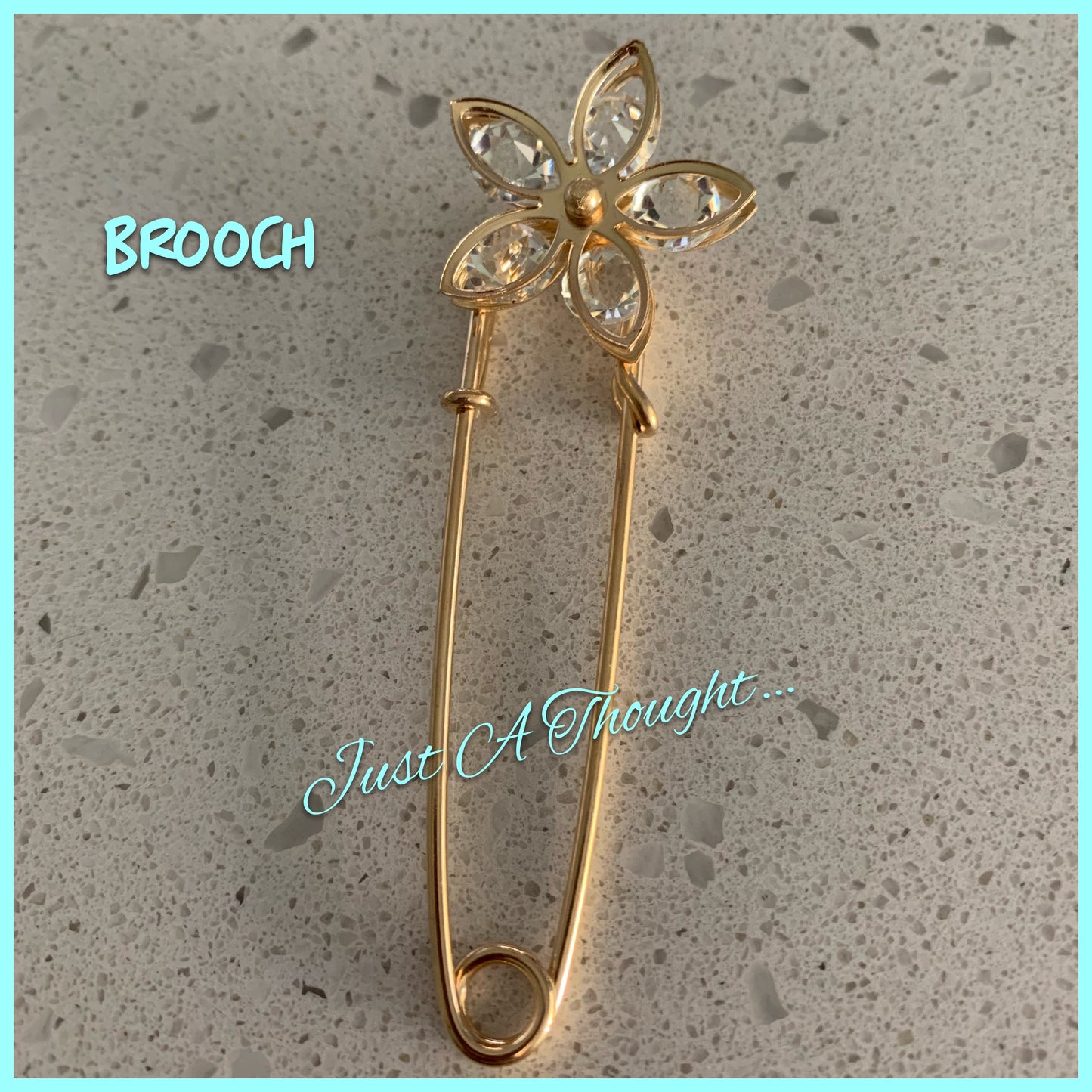 Faux Pearl Brooch Set